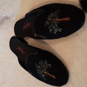 House slippers new condition size 9